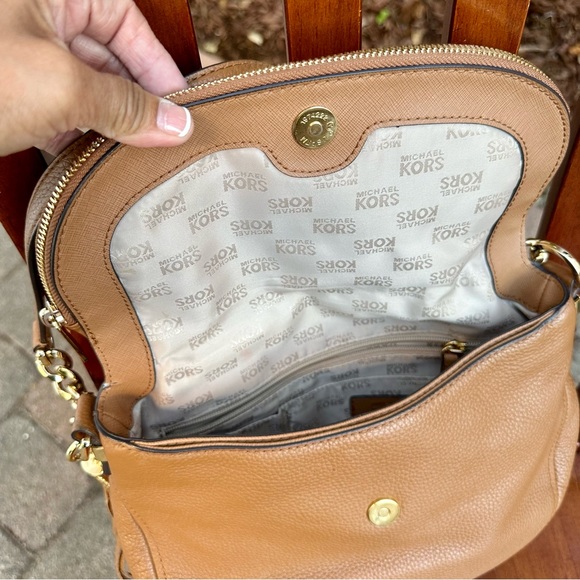 Michael Kors Bedford Medium Tassle Saddle Bag - Picture 11 of 11